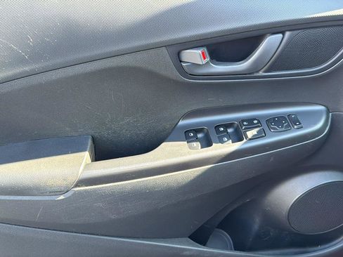 Used 2018 Hyundai Kona SEL FWD image 8