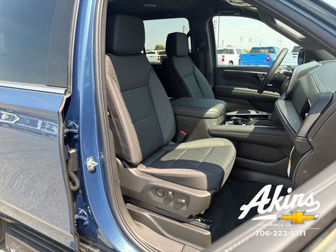 New 2026 Chevrolet Tahoe LS w/ LPO, Chrome Package AWD/4WD image 17