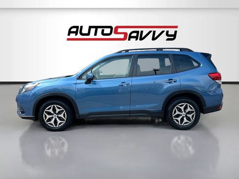 Used 2024 Subaru Forester Premium AWD/4WD image 4