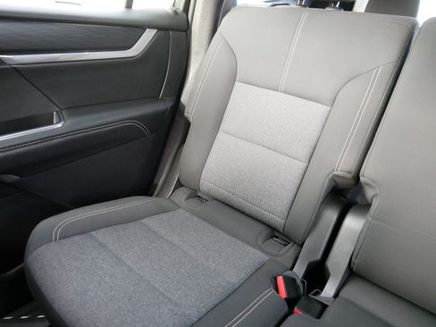 Used 2025 GMC Acadia Elevation image 12