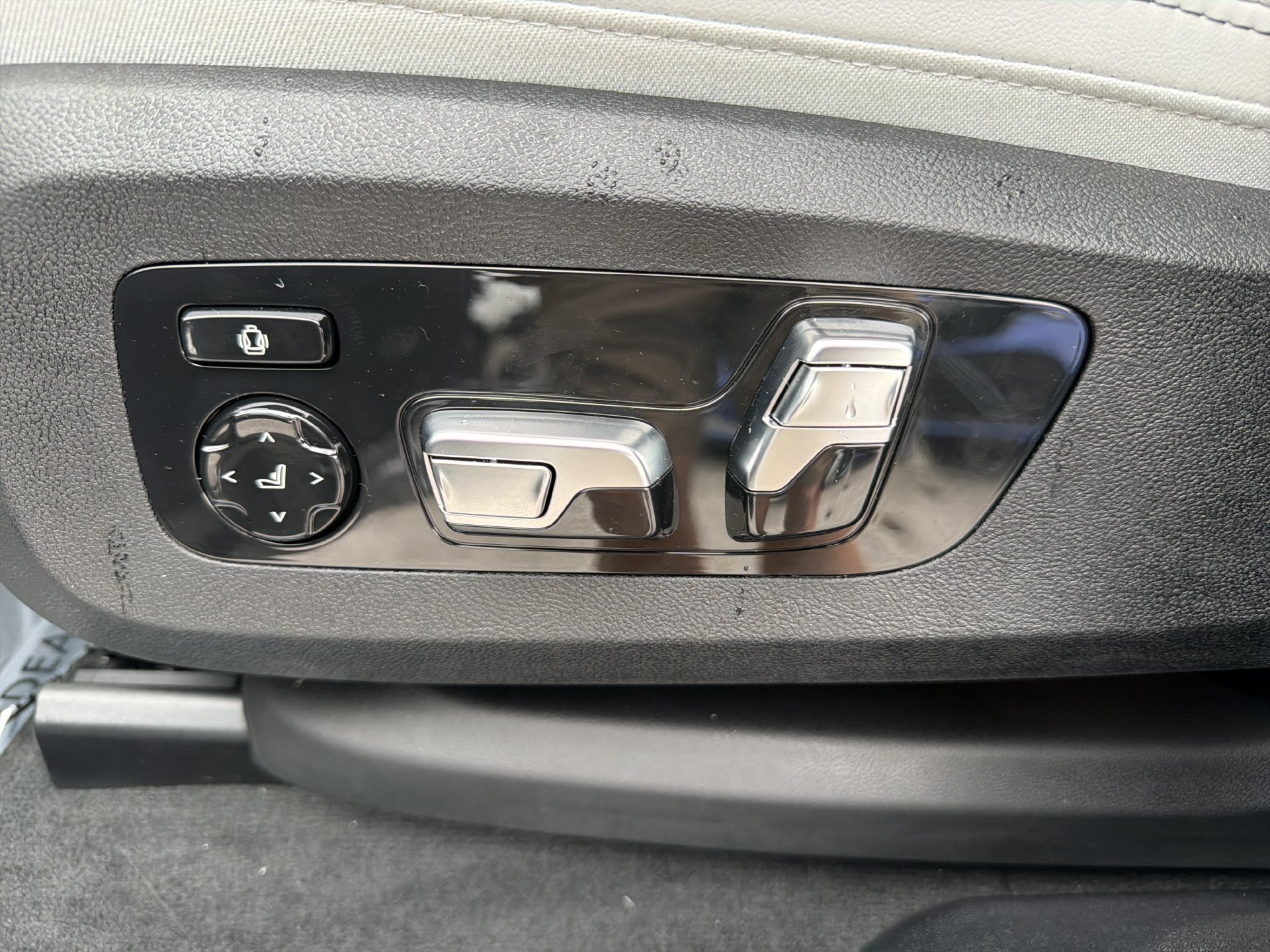 New 2027 BMW X6 xDrive40i AWD/4WD image 25