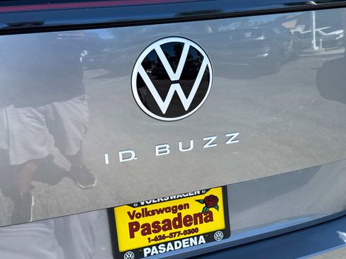 New 2025 Volkswagen ID. Buzz Pro S Plus image 6