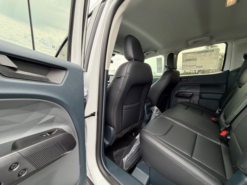 New 2026 Ford Maverick Lariat w/ Black Appearance Package image 24