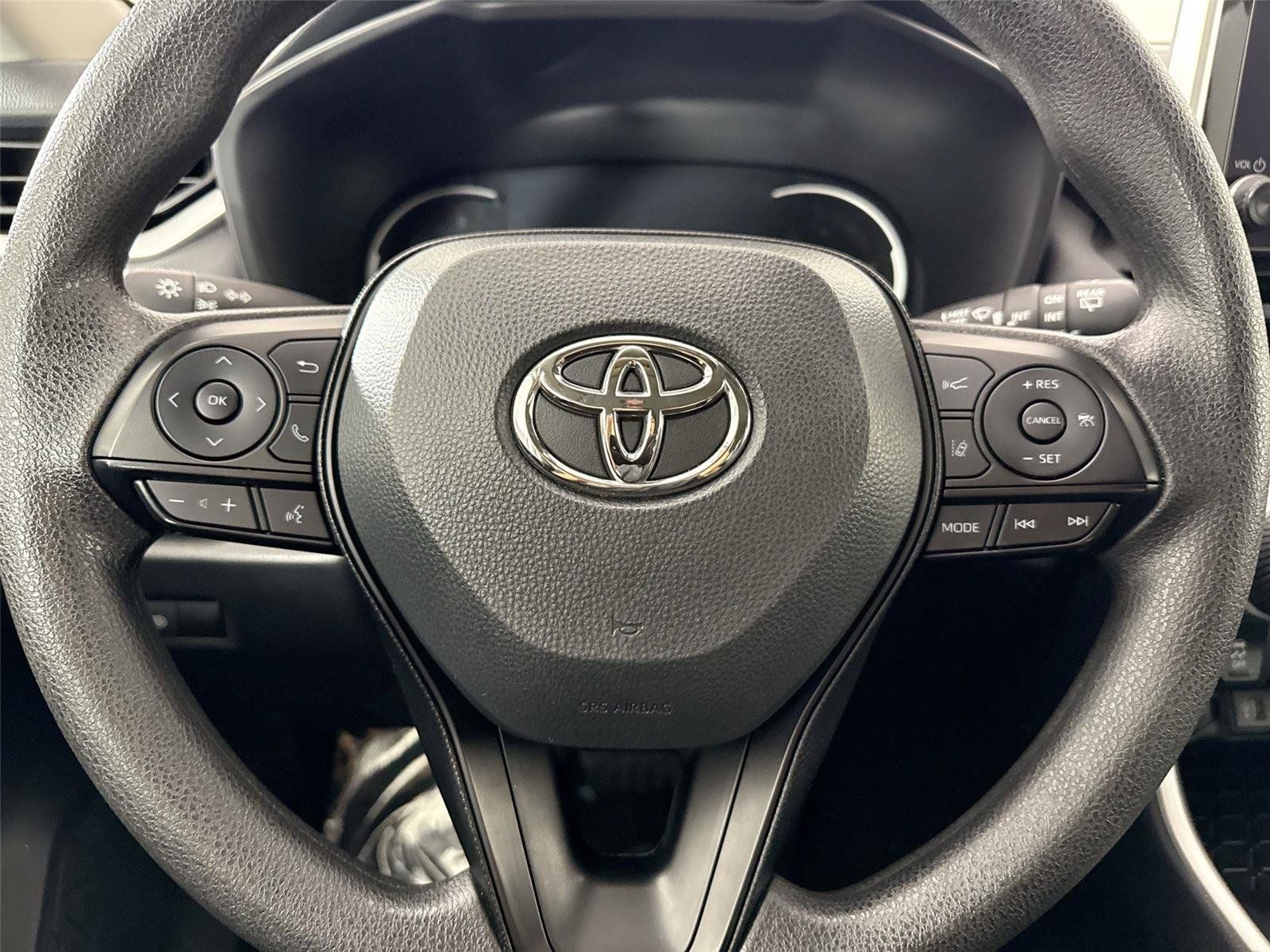 Certified 2025 Toyota RAV4 XLE FWD image 15