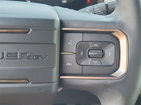 New 2025 GMC Hummer EV 3X w/ Extreme Off-Road Package image 17