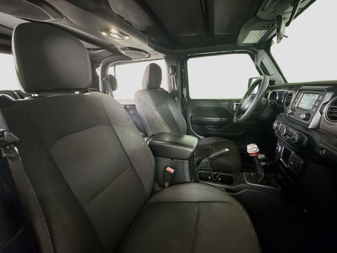 Used 2019 Jeep Wrangler Sport image 27