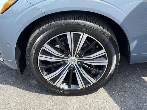 Used 2023 Volvo XC60 B5 Plus AWD/4WD image 8