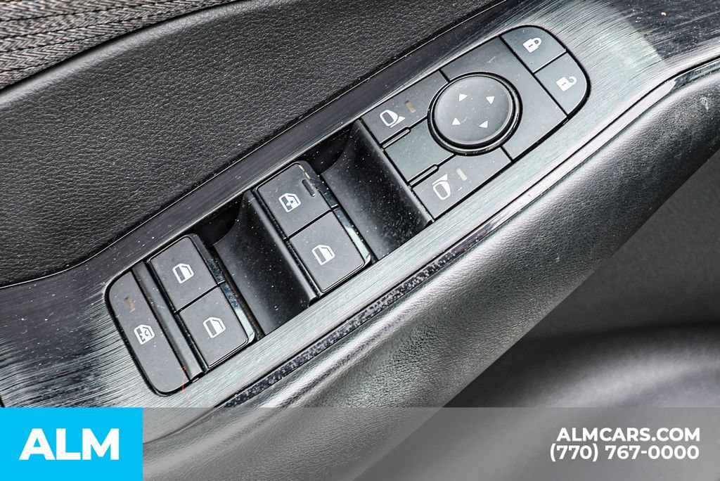 Used 2023 Nissan Rogue S FWD image 45