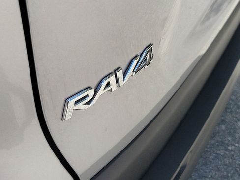 Used 2024 Toyota RAV4 XLE FWD image 6