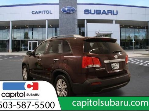 Used 2011 Kia Sorento EX w/ Premium Pkg AWD/4WD image 6