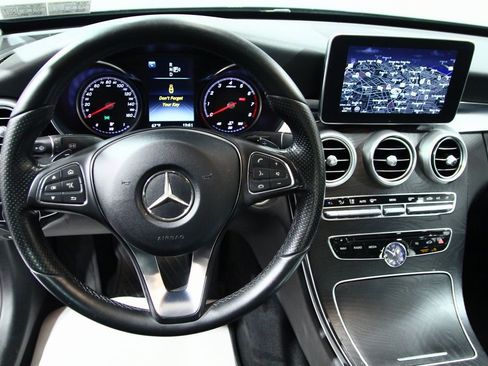 Used 2015 Mercedes-Benz C 300 4MATIC Sedan image 6