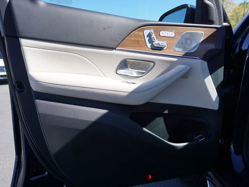 Certified 2022 Mercedes-Benz GLS 450 4MATIC image 13