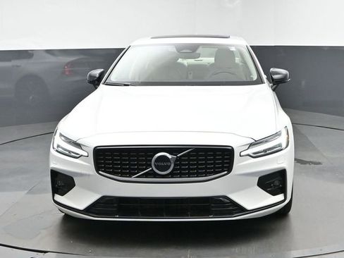 Used 2023 Volvo S60 B5 Core w/ Climate Package FWD image 3