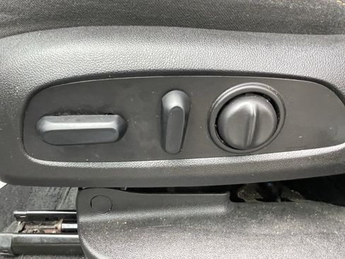 Certified 2018 Chevrolet Equinox LT image 27