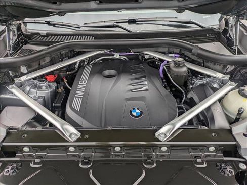 Used 2024 BMW X5 xDrive40i w/ Premium Package image 22