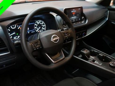 Certified 2025 Nissan Rogue S AWD/4WD image 9