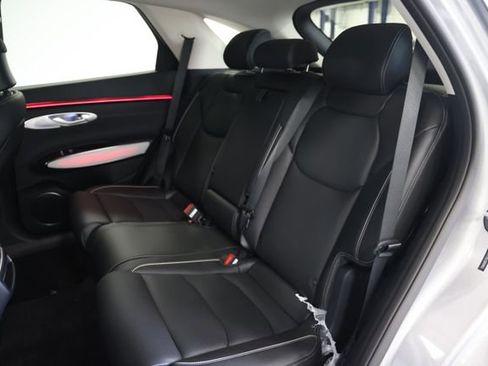 New 2026 Genesis GV70 2.5T Advanced w/ G1 Accessory Package image 39