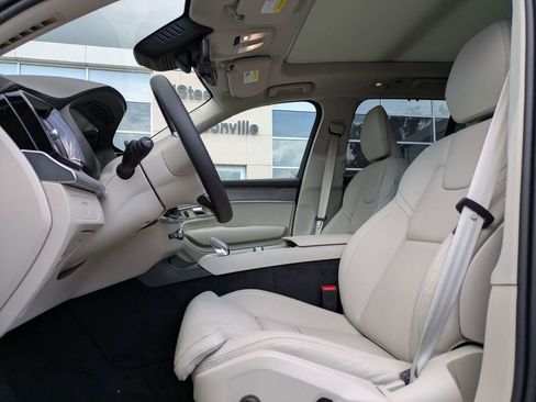 New 2026 Volvo XC90 B6 Ultra w/ Protection Package Premier AWD/4WD image 2