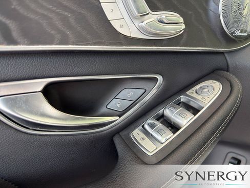 Used 2016 Mercedes-Benz C 300 Sedan image 17