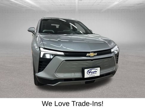 Used 2024 Chevrolet Blazer EV LT AWD/4WD image 3