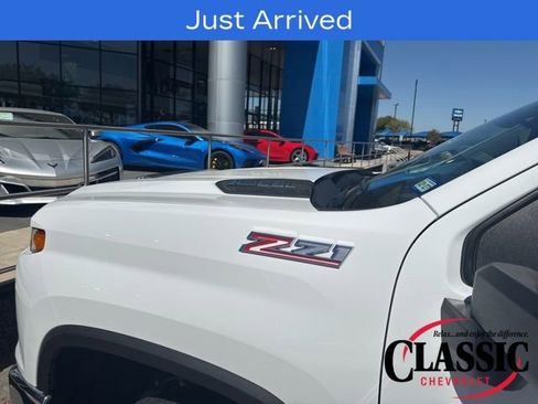 Used 2025 Chevrolet Silverado 2500 LT w/ Texas Edition image 17