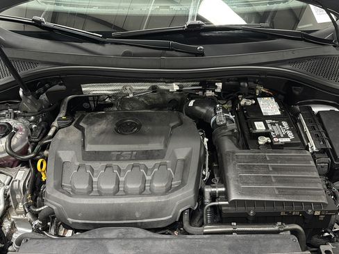 Used 2022 Volkswagen Tiguan SE R-Line AWD/4WD image 28