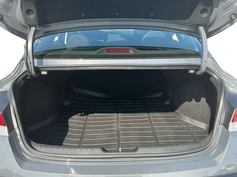 Used 2025 Hyundai Elantra SEL FWD image 24