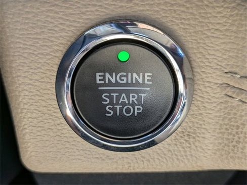 Certified 2023 Ford Expedition Limited image 28