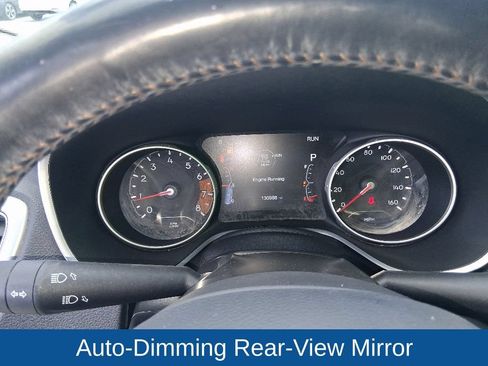 Used 2019 Jeep Compass Latitude w/ Popular Equipment Group AWD/4WD image 9