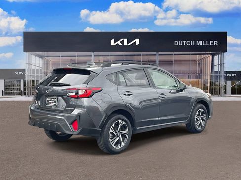 Used 2024 Subaru Crosstrek 2.0i Premium image 7