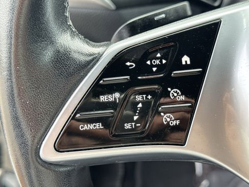 Used 2024 Mercedes-Benz GLC 300 image 24