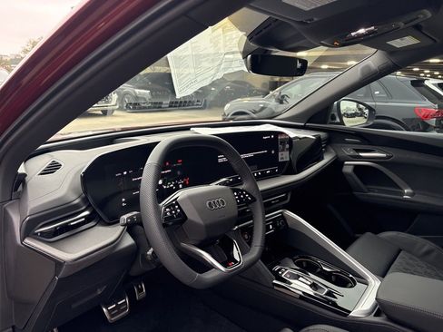 New 2025 Audi SQ5 Premium Plus image 12