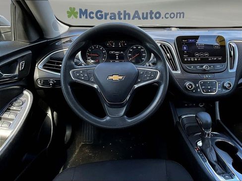 Used 2024 Chevrolet Malibu LT FWD image 10