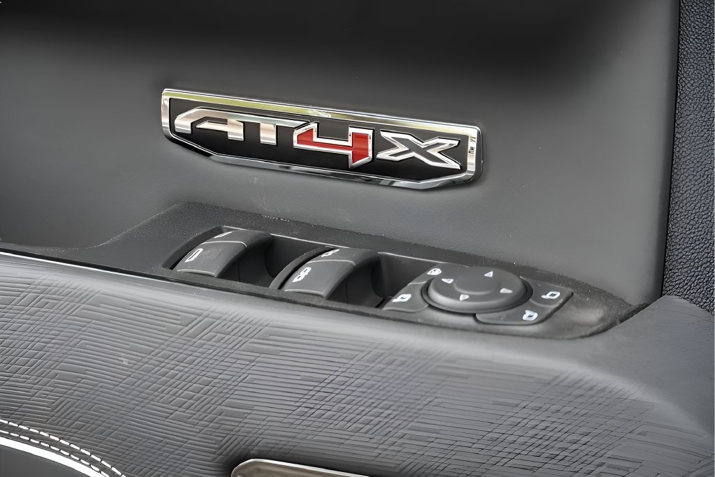 New 2026 GMC Sierra 1500 AT4X AWD/4WD image 28