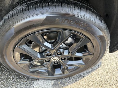 Used 2025 Honda HR-V Sport image 12