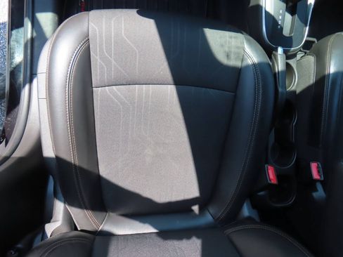 Used 2019 Chevrolet Trax LT w/ LT Convenience Package AWD/4WD image 45