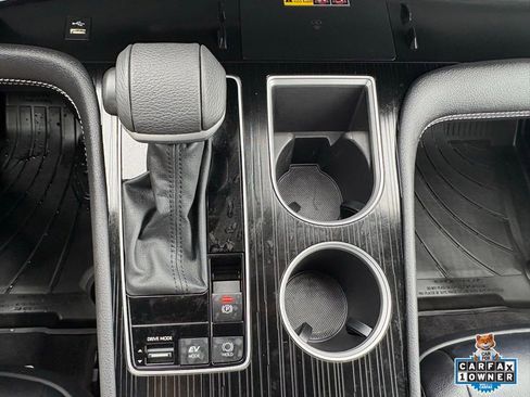 Certified 2025 Toyota Sienna XSE image 21