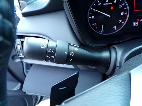 Used 2024 Subaru Outback Premium image 20