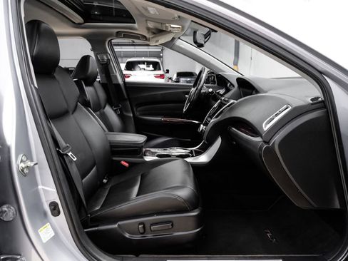 Used 2015 Acura TLX V6 FWD image 32