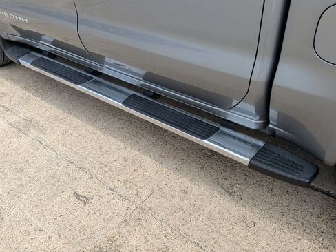 Used 2023 GMC Sierra 1500 SLT image 50