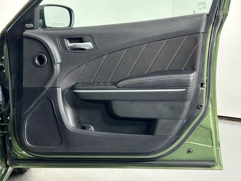 Used 2023 Dodge Charger SXT image 9