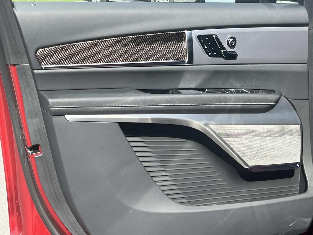 Certified 2026 Cadillac Vistiq Sport w/ LPO, Floor Liner Package AWD/4WD image 25