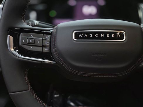 Used 2025 Jeep Wagoneer S Limited AWD/4WD image 21