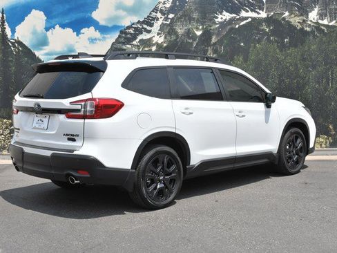 Used 2024 Subaru Ascent Onyx Edition Limited w/ Popular Package Onyx AWD/4WD image 3