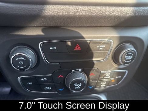 Used 2018 Jeep Compass Latitude w/ Popular Equipment Group AWD/4WD image 27