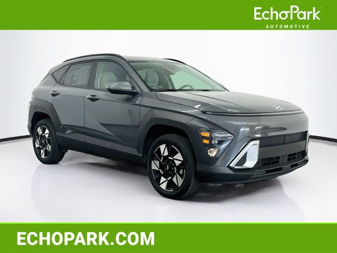 Used 2025 Hyundai Kona SEL AWD/4WD image 1