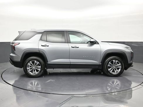 Used 2025 Chevrolet Equinox LT image 6