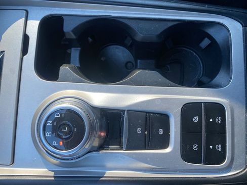 Used 2021 Ford Explorer Base image 26