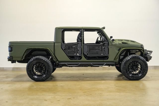 Used 2025 Jeep Gladiator Sport AWD/4WD image 34