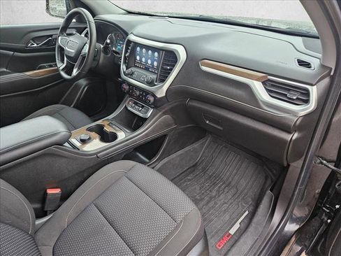 Certified 2023 GMC Acadia SLE w/ LPO, Floor Liner Package image 23